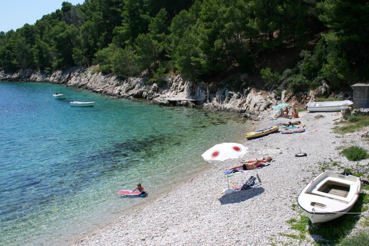 Gdinj Seaside Secluded Apartments Cove Skozanje, Hvar - 5713 מראה חיצוני תמונה
