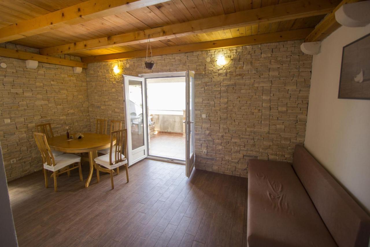 Gdinj Seaside Secluded Apartments Cove Skozanje, Hvar - 5713 מראה חיצוני תמונה